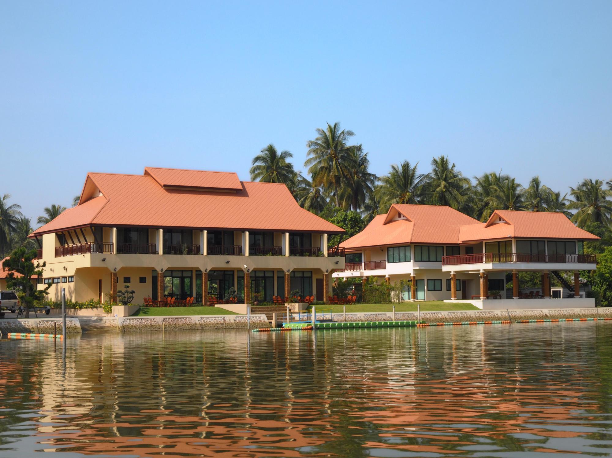 Maeklong Marina Resort Ratchaburi Bagian luar foto