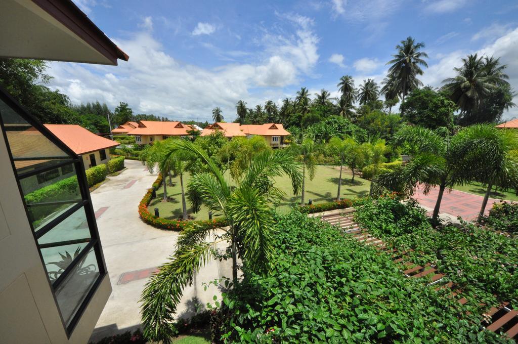 Maeklong Marina Resort Ratchaburi Bagian luar foto