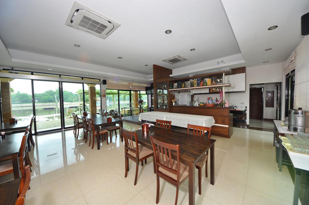 Maeklong Marina Resort Ratchaburi Bagian luar foto